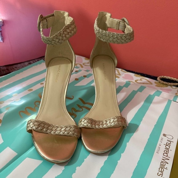 Marc Fisher heels - Picture 1 of 5